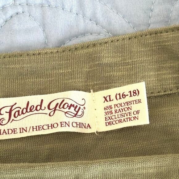 Faded Glory Olive Twist Top XL (16-18) - Picture 3 of 9